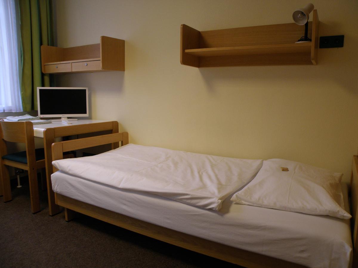 Sommerhaus Am Internats-campus Hotel 2*